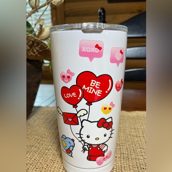 Hello Kitty Valentine Tumbler - Picture 2 of 5